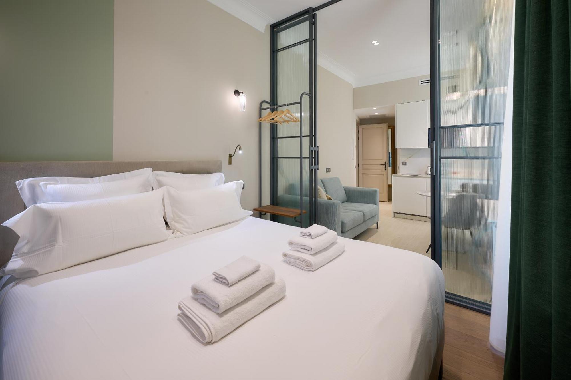 9 Alberti Centre Aparthotel *
