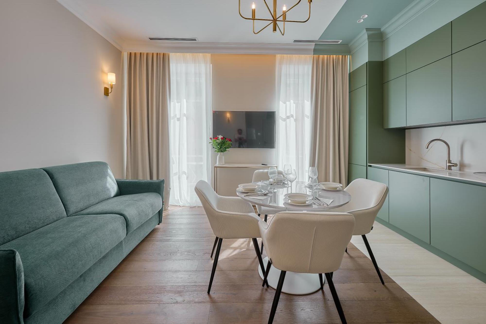 9 Alberti Centre Aparthotel *